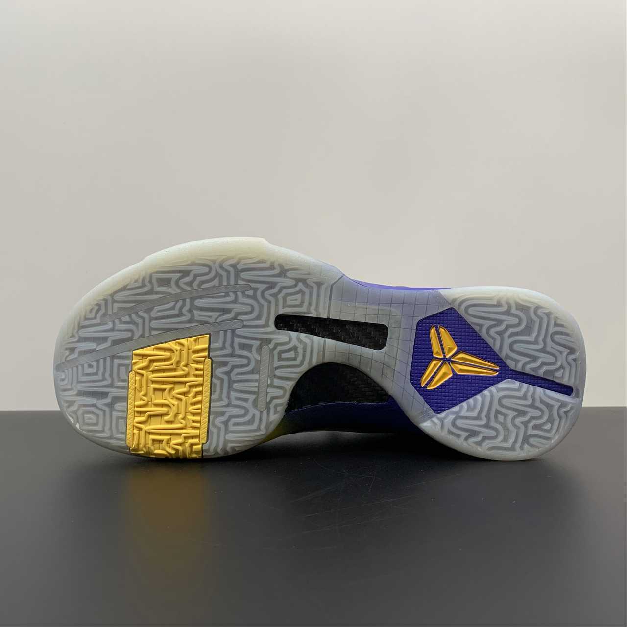 Nike Kobe CD4991