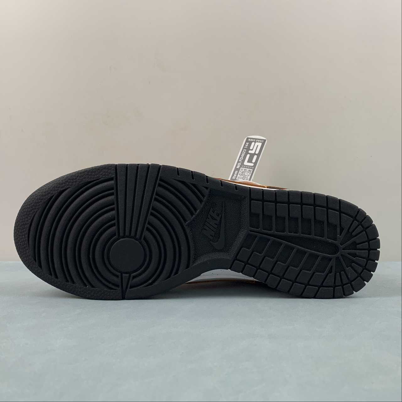 Nike Nike SB Dunk Low Shoes FD4623-144