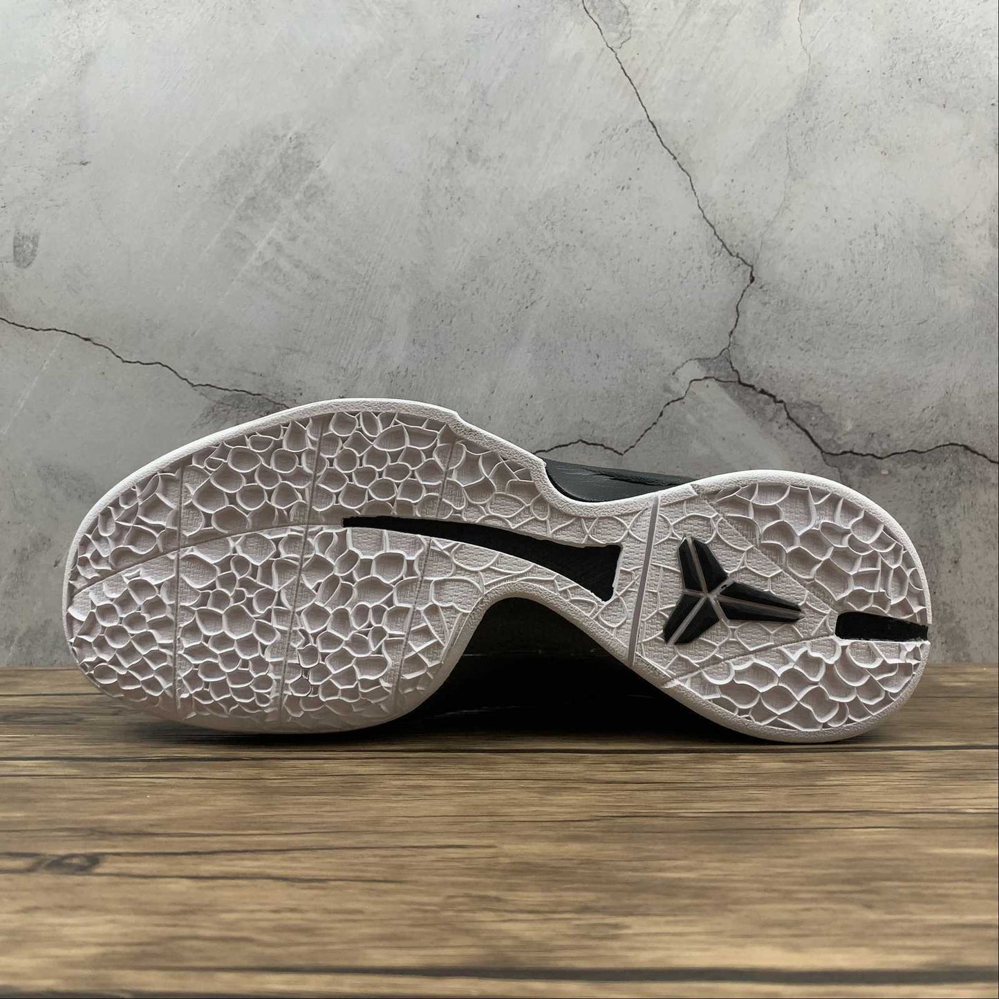 Kobe PROTRO CW2190-002
