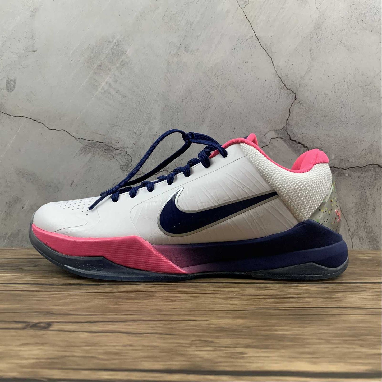 Kobe PROTRO CW2210-100
