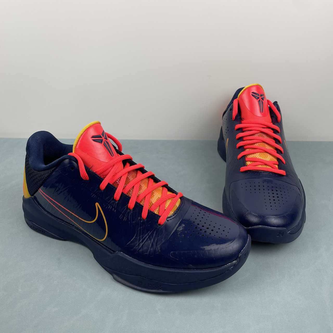 Nike Kobe V IM3207-400