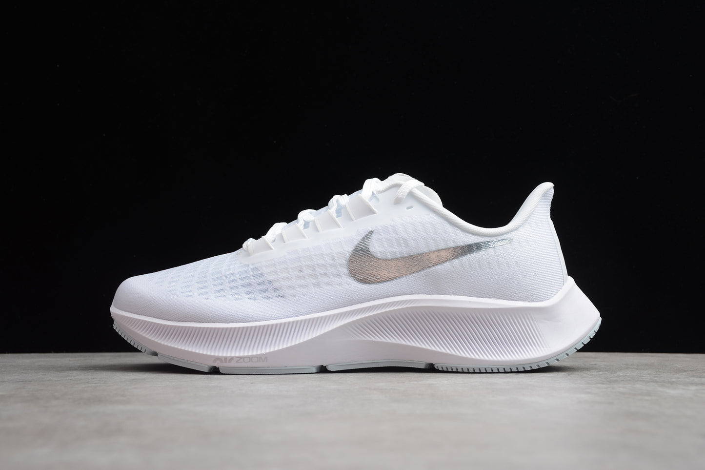 ZOOM 37 BQ9646-101