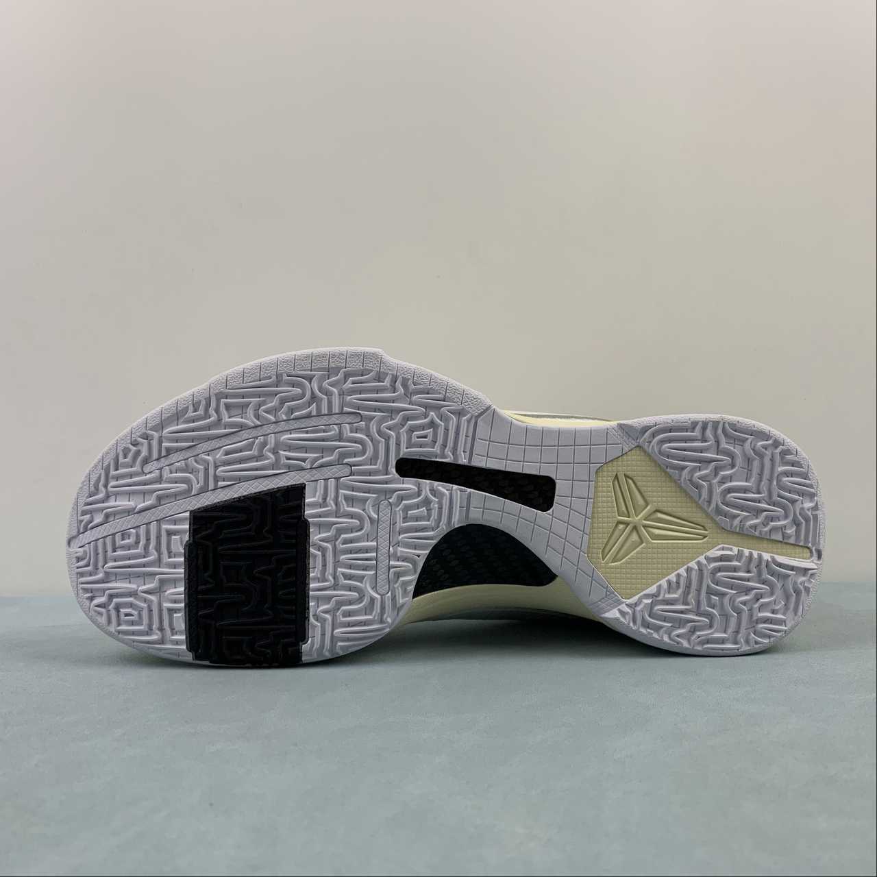 Nike Kobe DB4796