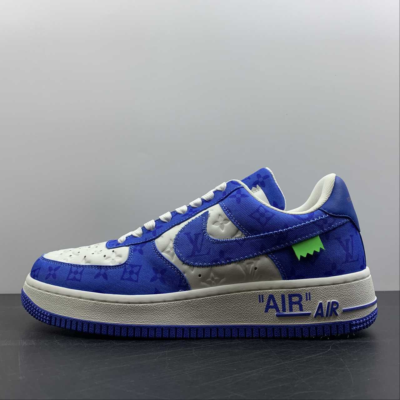 Nike Air Force LV
