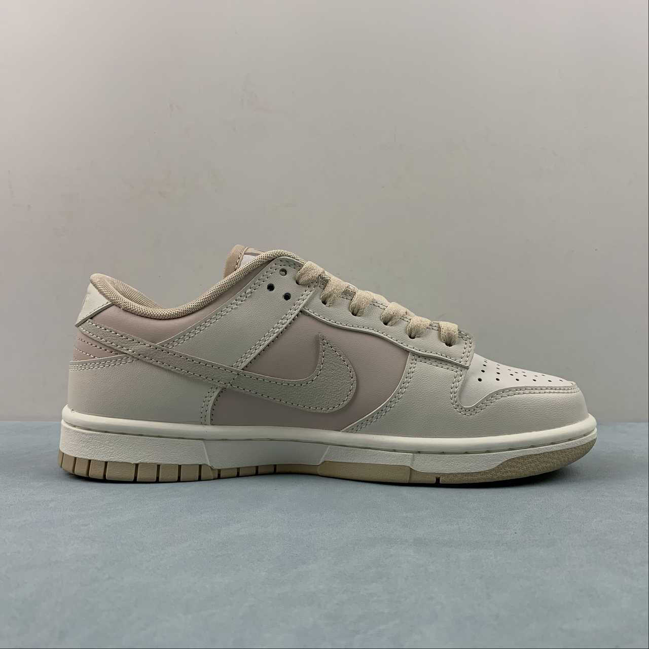 Nike Nike SB Dunk Low Shoes DX5930-001