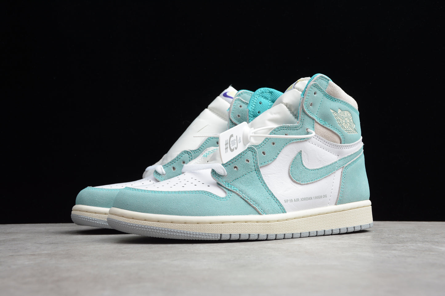 Air Jordan 1 Retro High OG — (R40 CJ Premium Version)