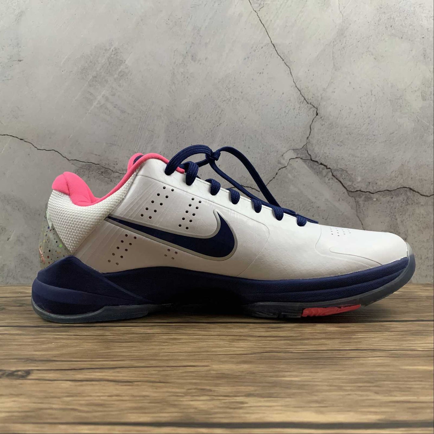 Kobe PROTRO CW2210-100