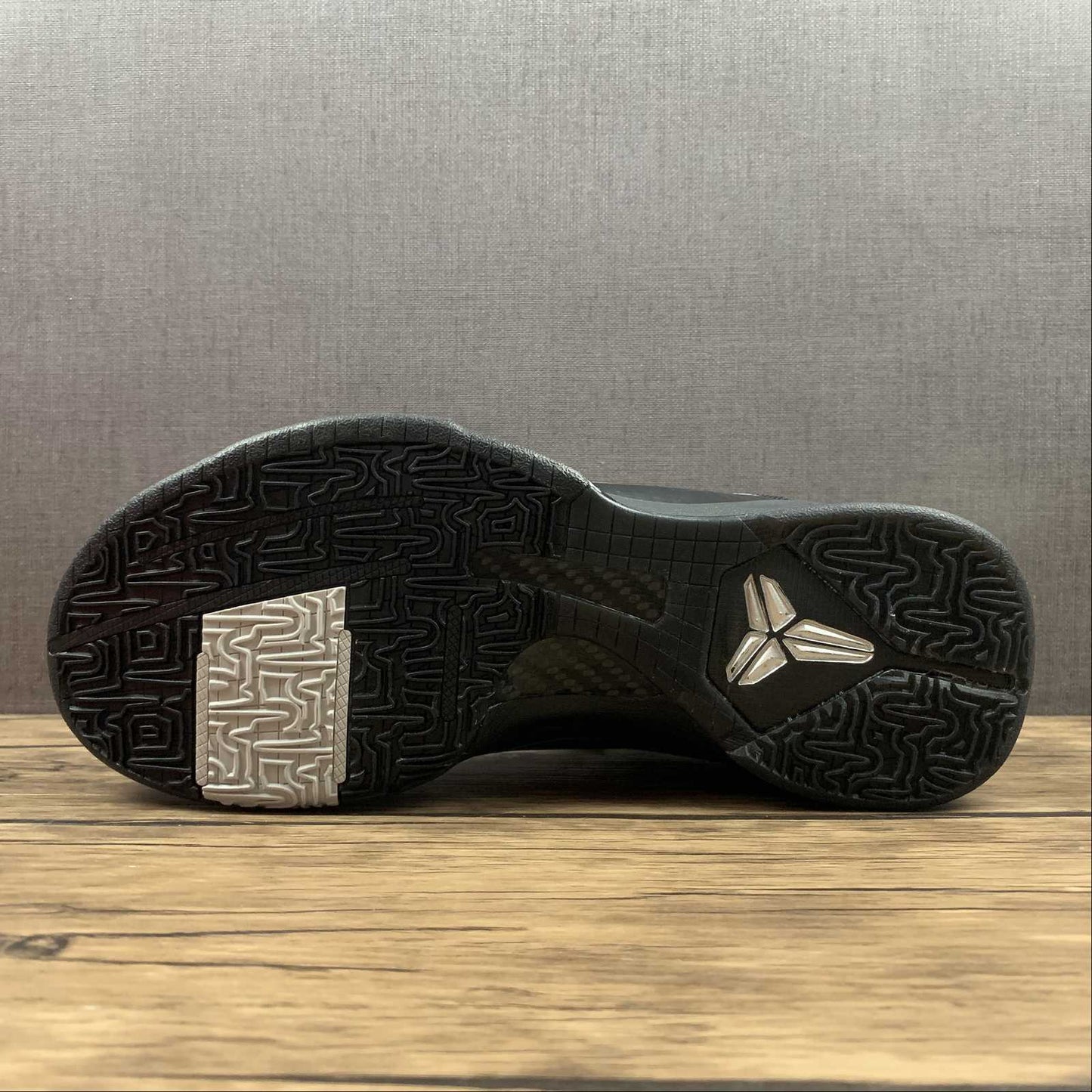 Zoom Kobe 386429-003