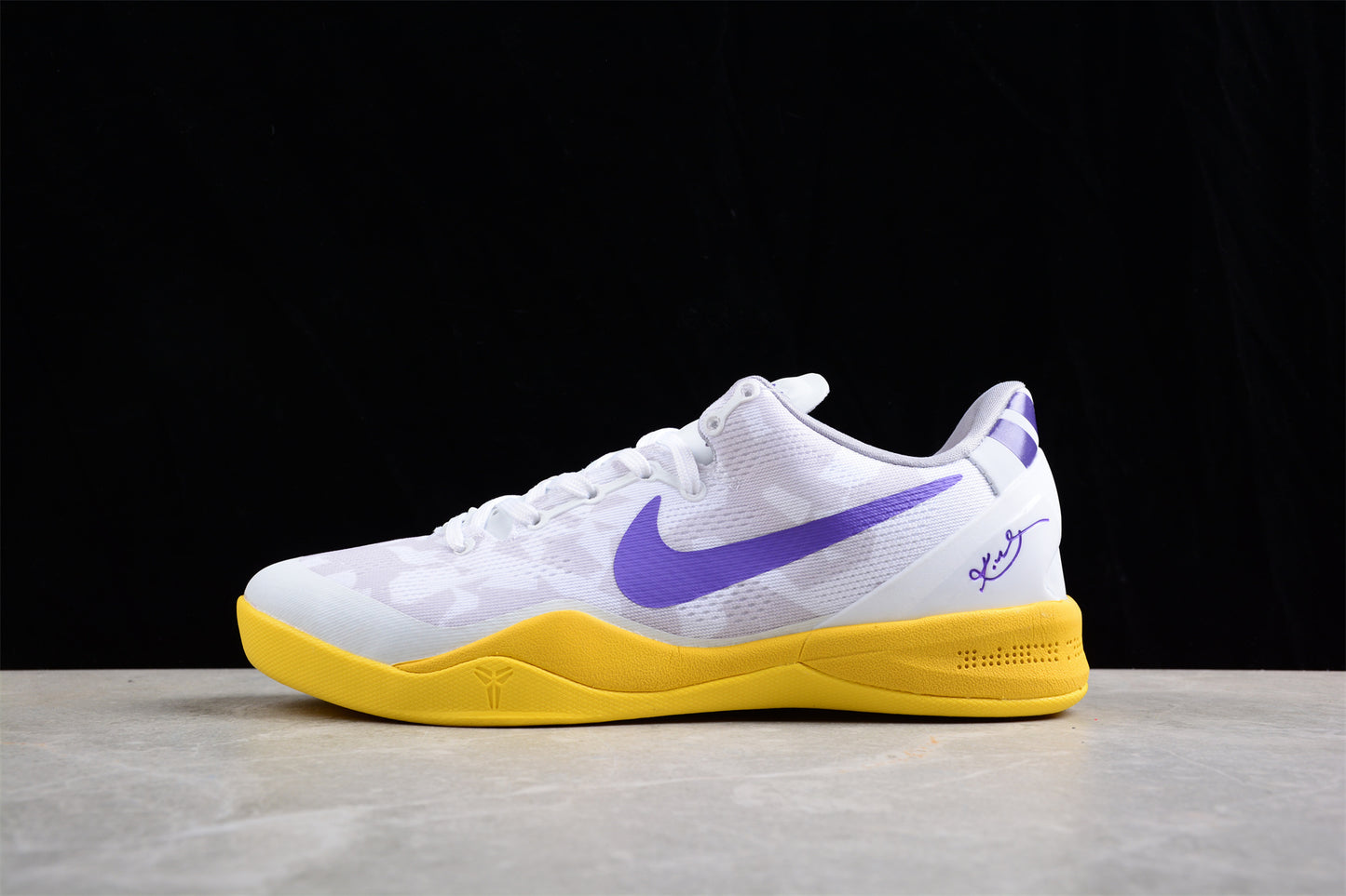Nike Zoom Kobe 8 639655-900