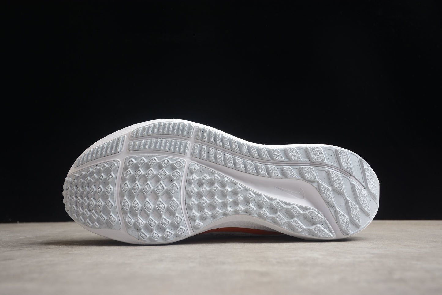 Nike Air Zoom Pegasus 40 – FB7179-100