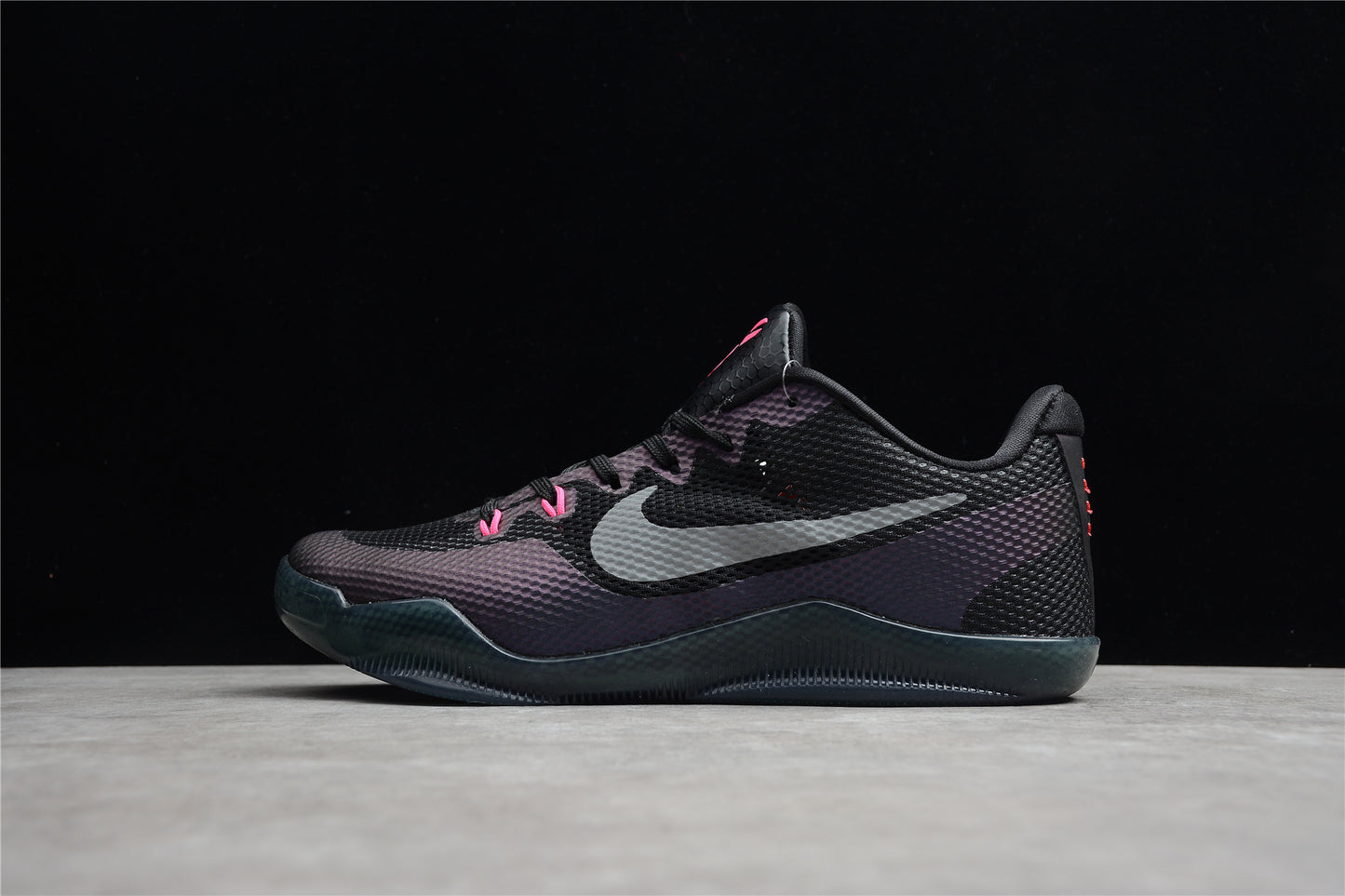 R24 Nike Kobe 11 EM Low lnvisibility Cloak 836183-005