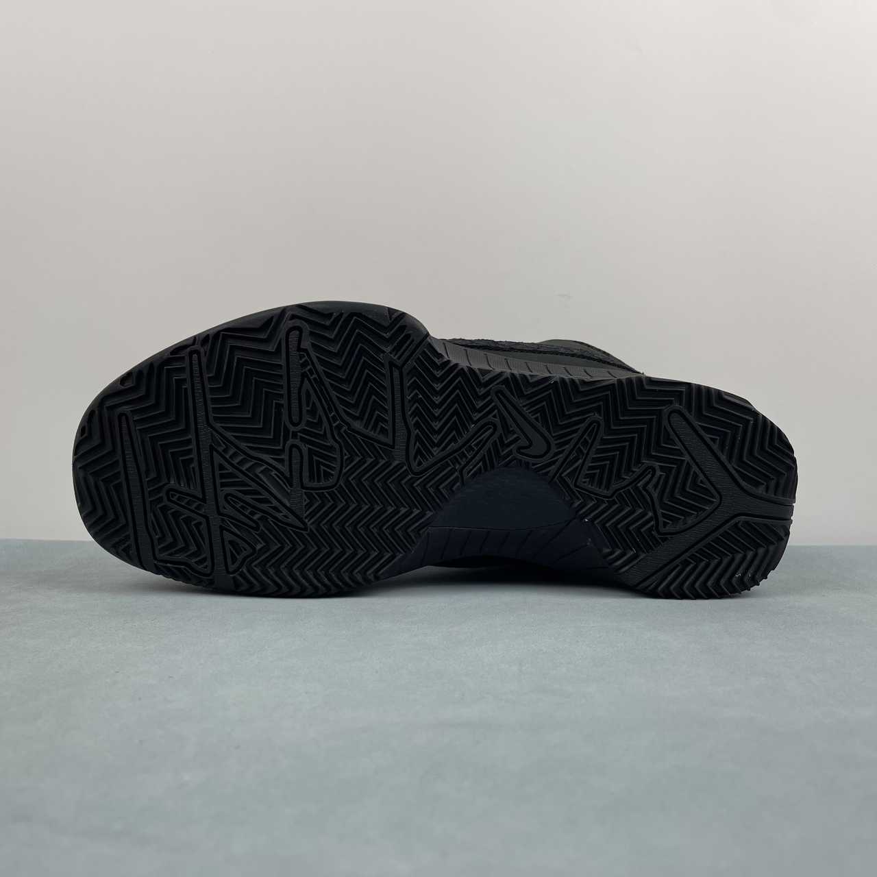 Nike Kobe V FQ3544-001