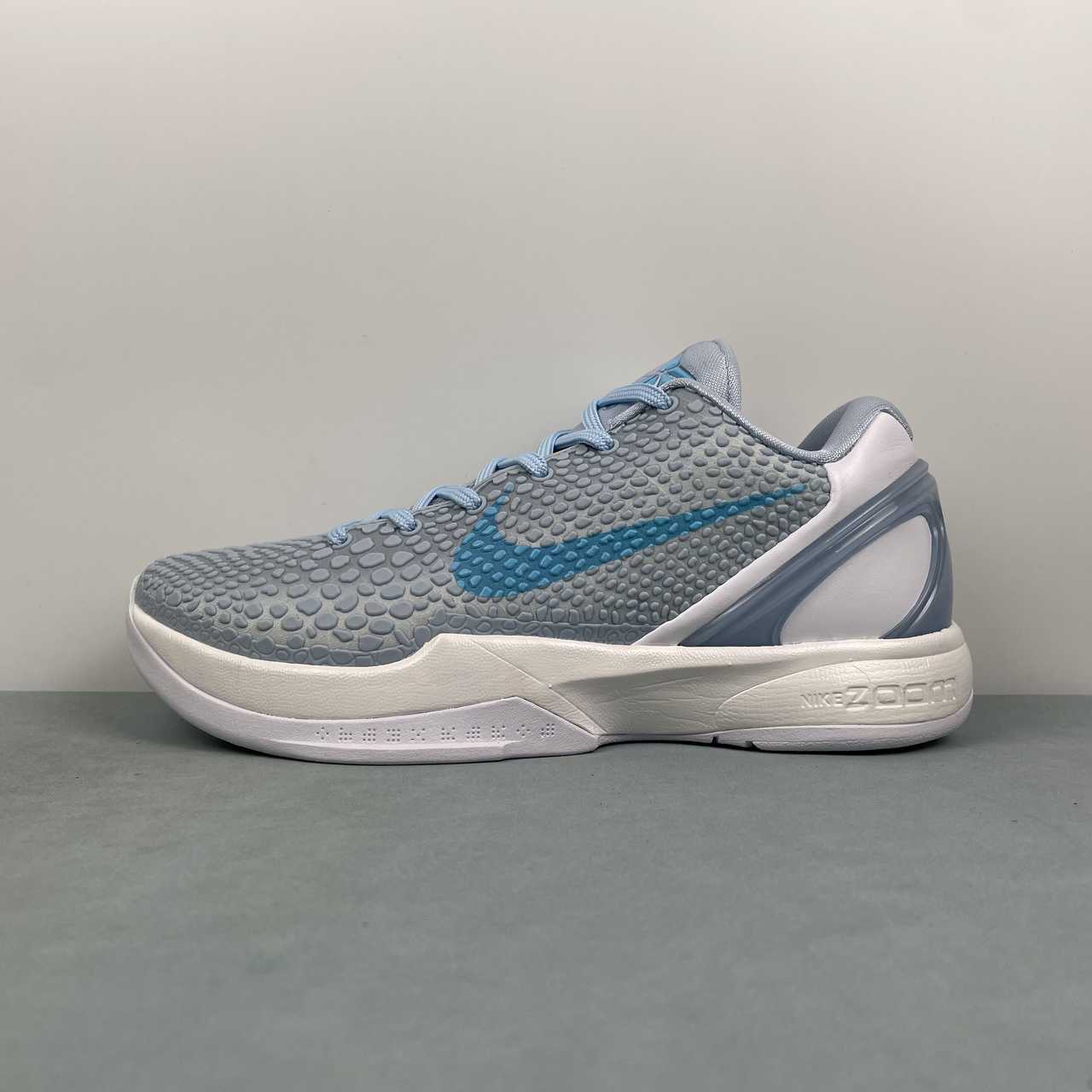 Nike Kobe IO3672-400