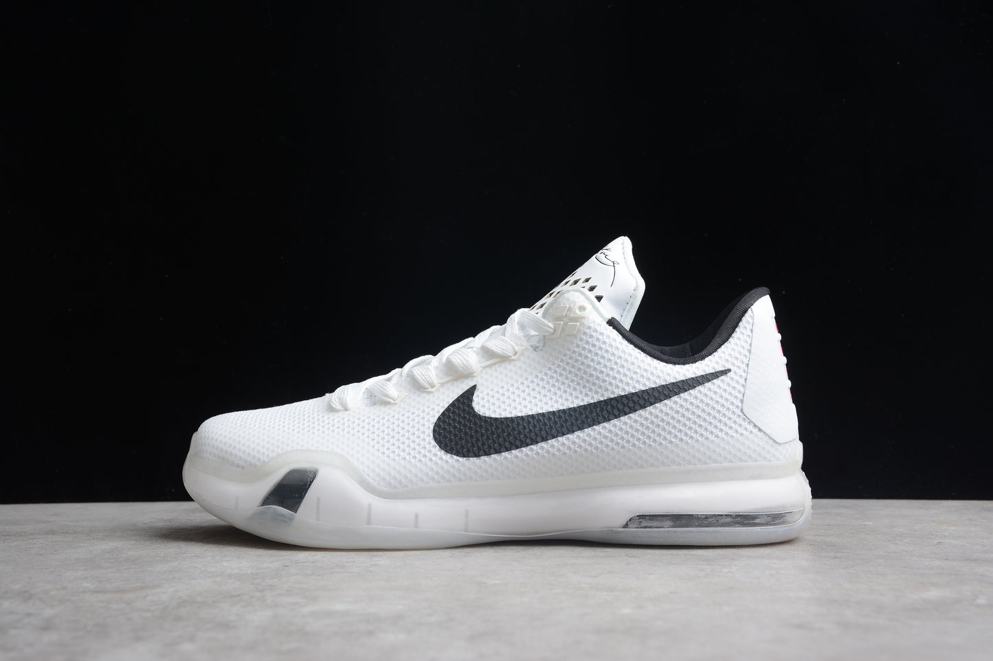 R26 F NK Kobe 10 EP “Fundamentals” 705317-100