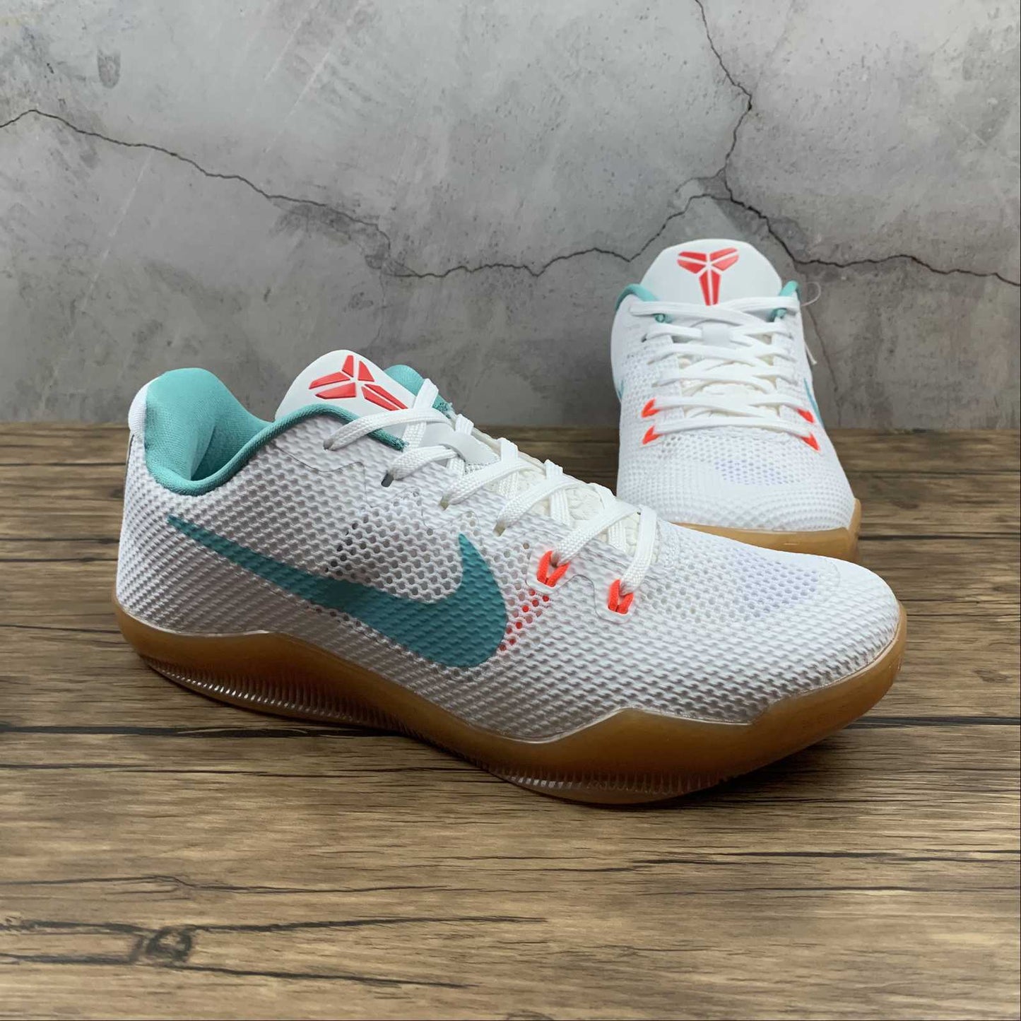 Kobe PROTRO 836184-103