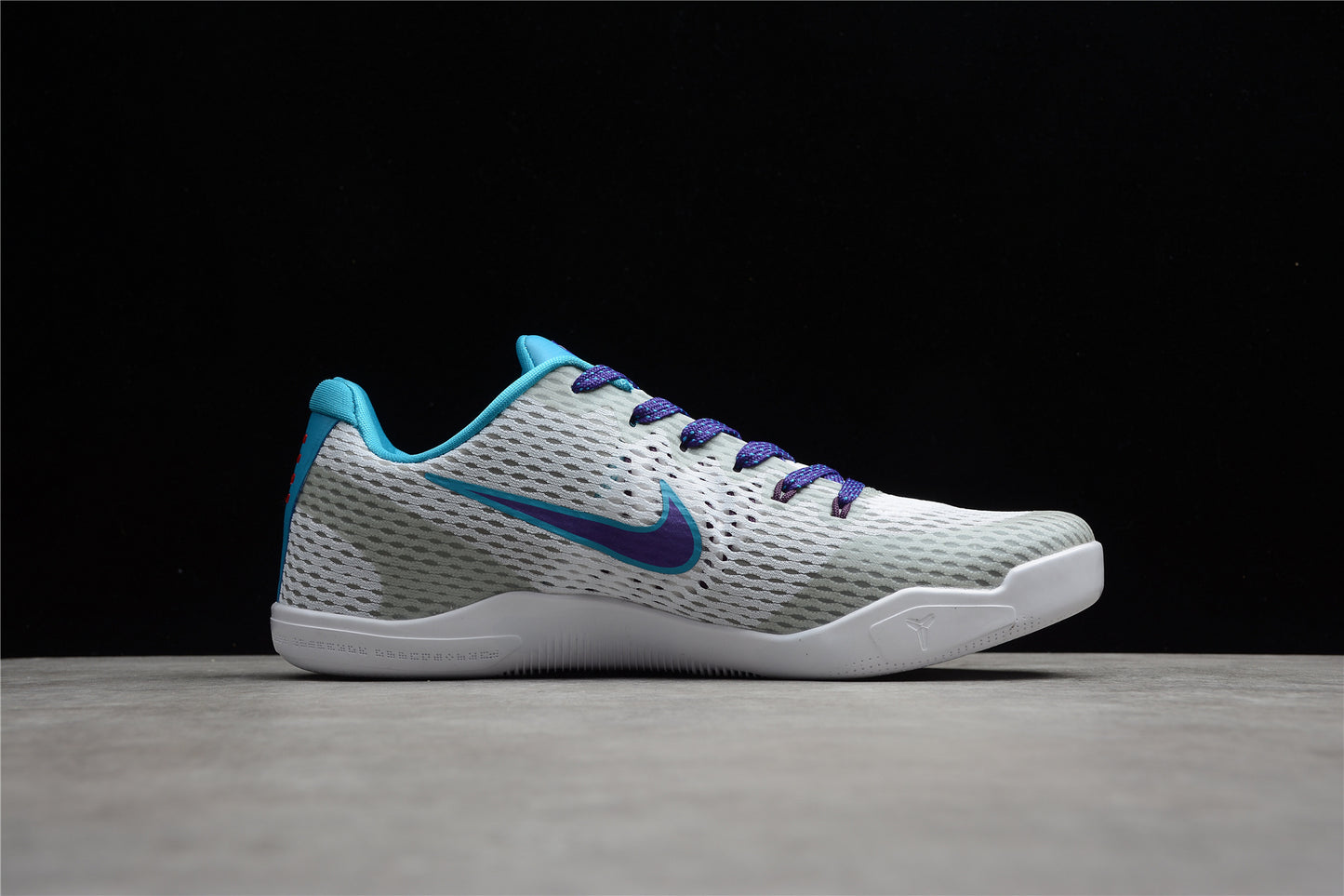 R24 Kobe 11 EM “Draft Day” 836184-154