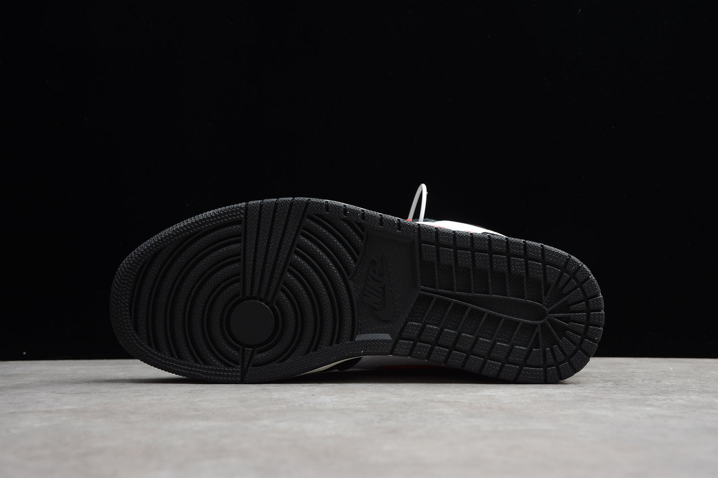 Air Jordan 1 Retro High OG (R40 CJ Premium Version)