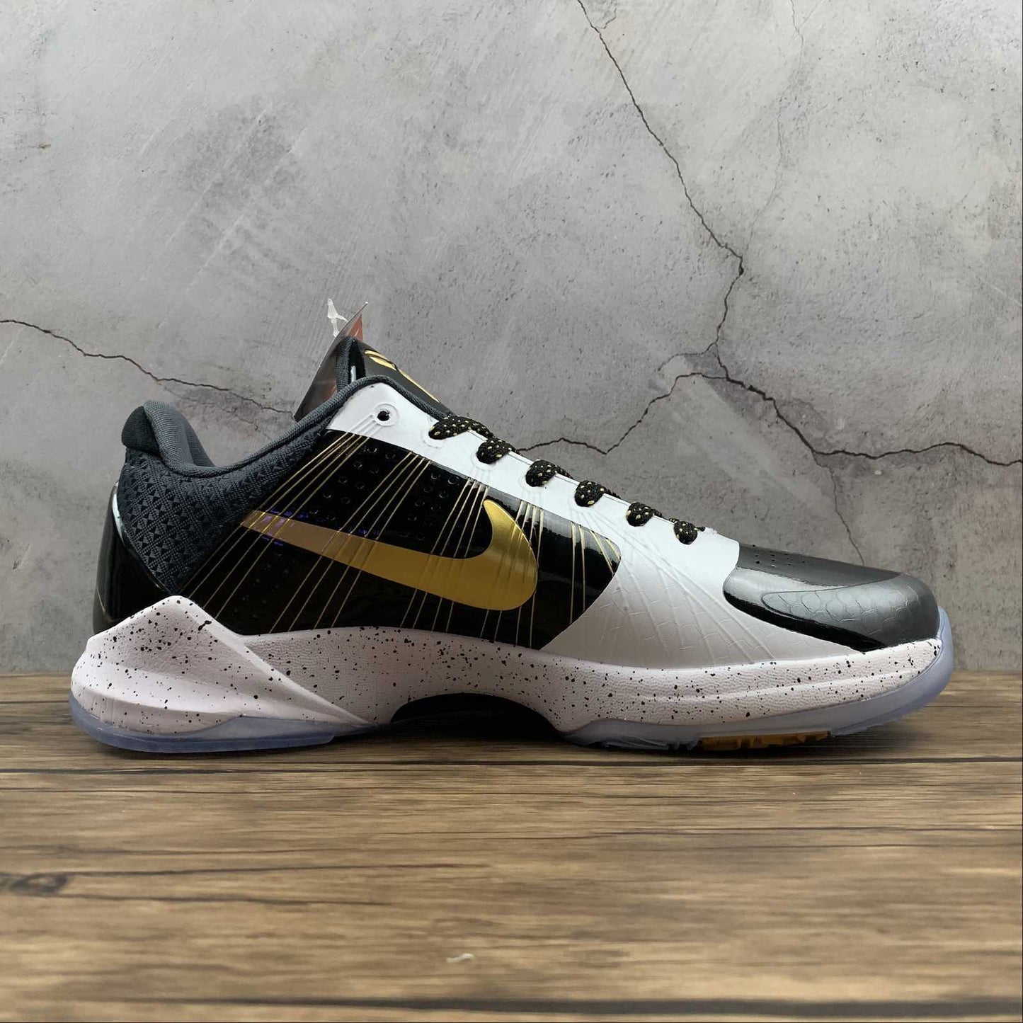 Kobe PROTRO CD0824-127