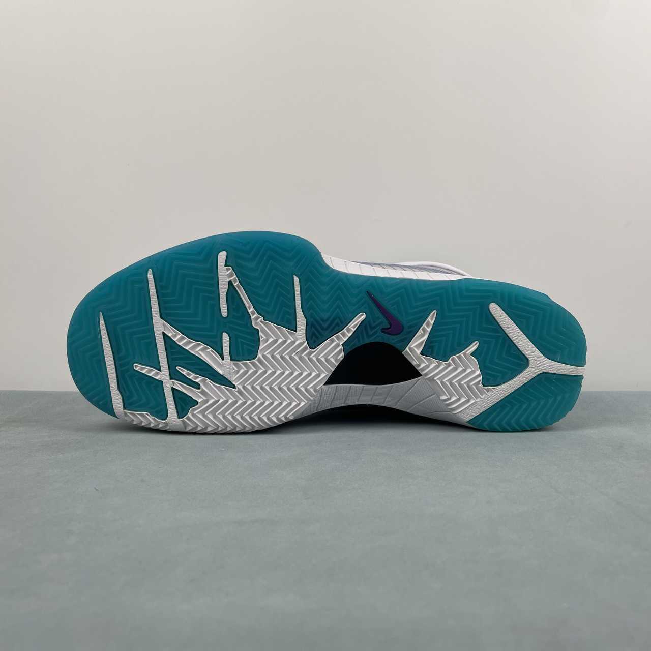 Nike Kobe IV AV6339