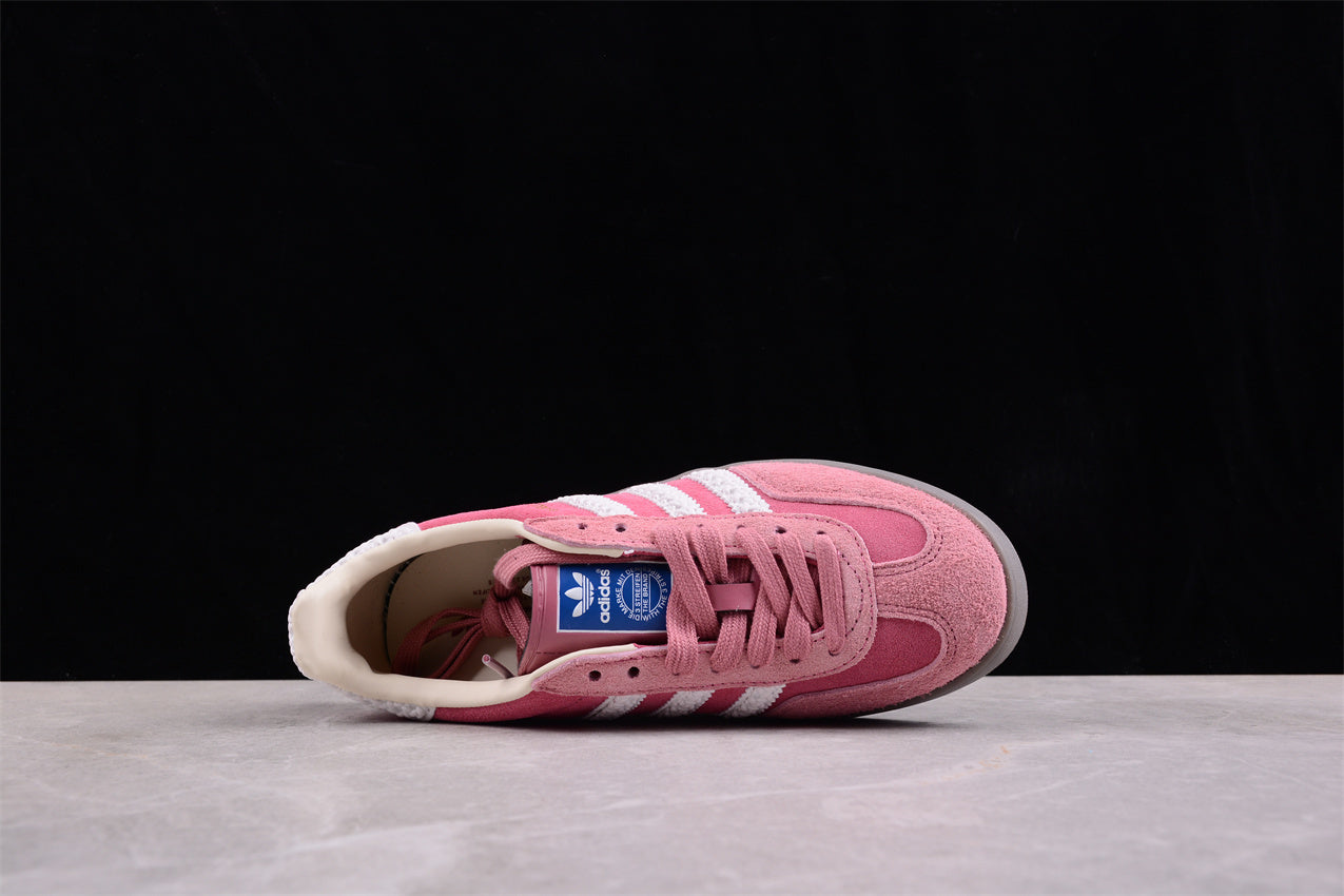 AD Gazelle Indoor IF1809