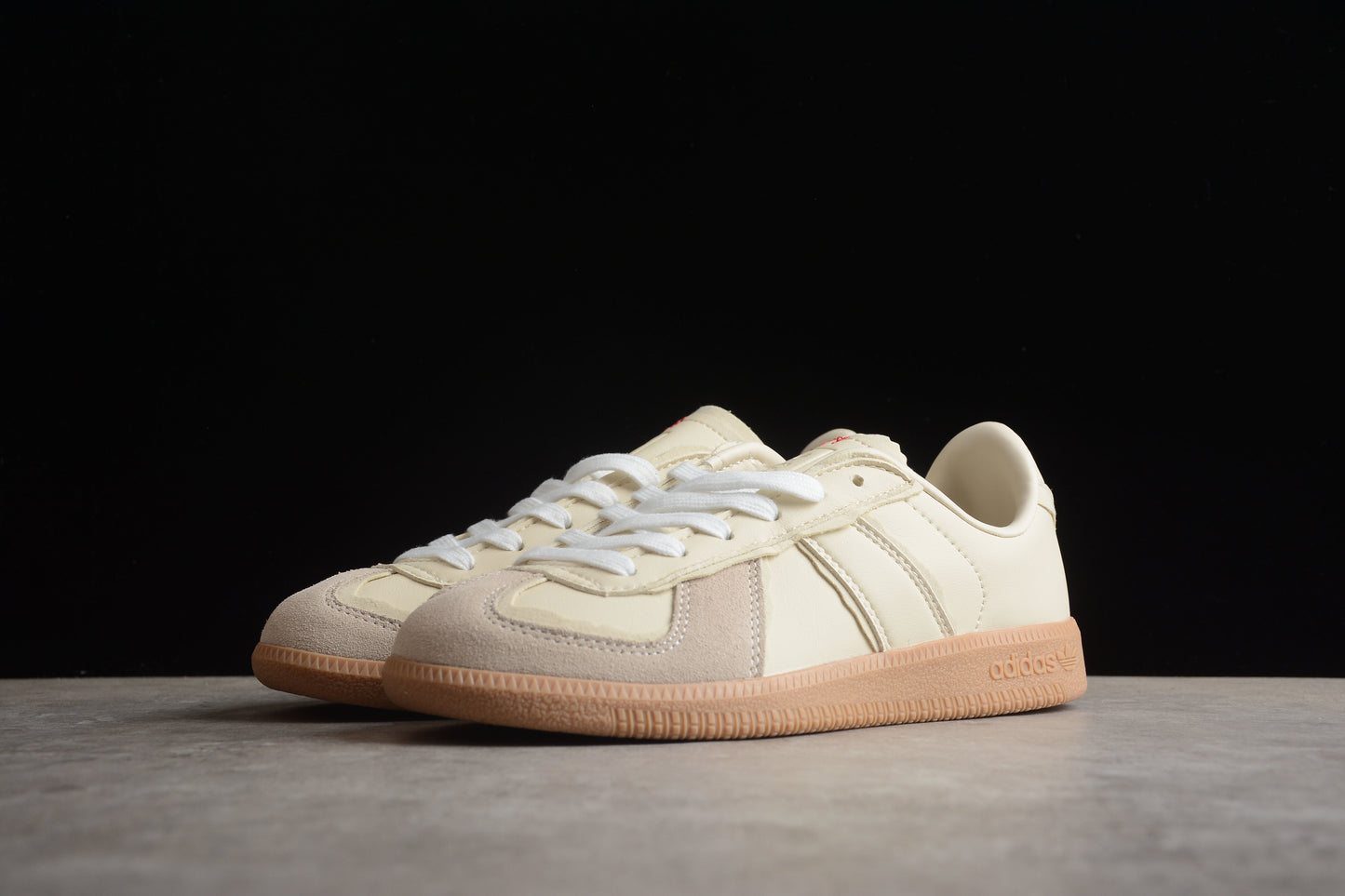 AD Originals German Trainer HQ8511