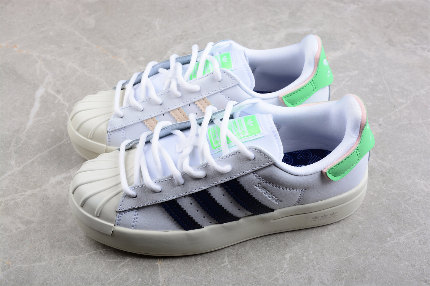 AD Superstar Ayoon W GW9587