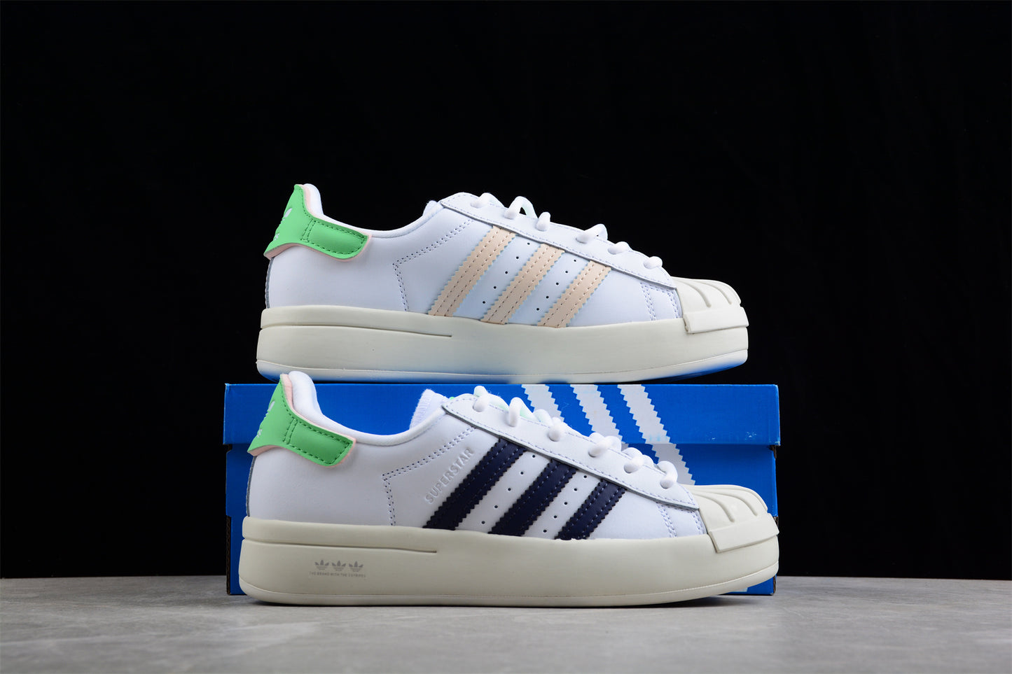 AD Superstar Ayoon W GW9587