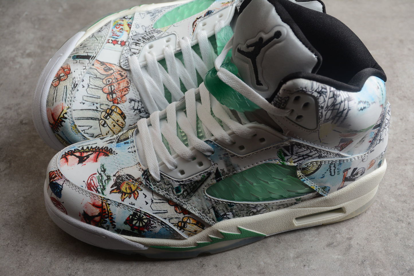 AIR JORDAN 5 "wings" AV2405-900