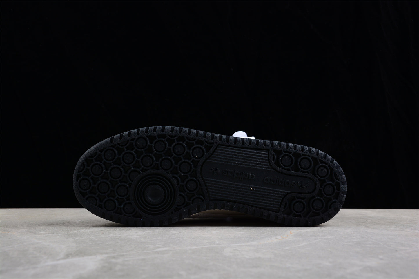 Ad Forum 84 Low GZ5046