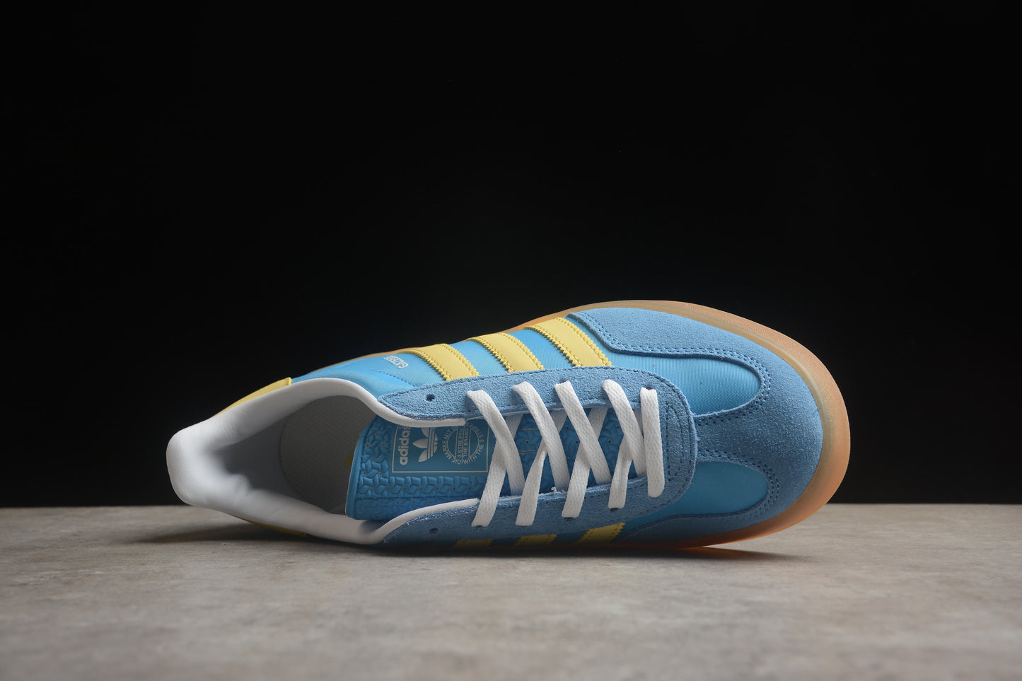 Ad Gazelle Indoor IE2960