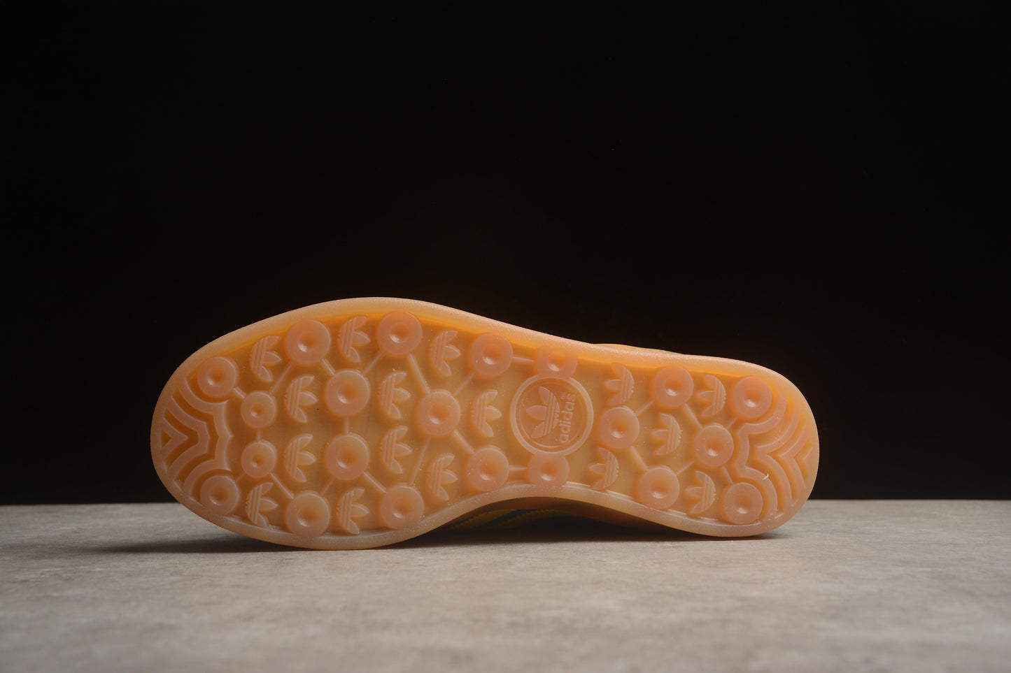 Ad Gazelle Indoor IE2960