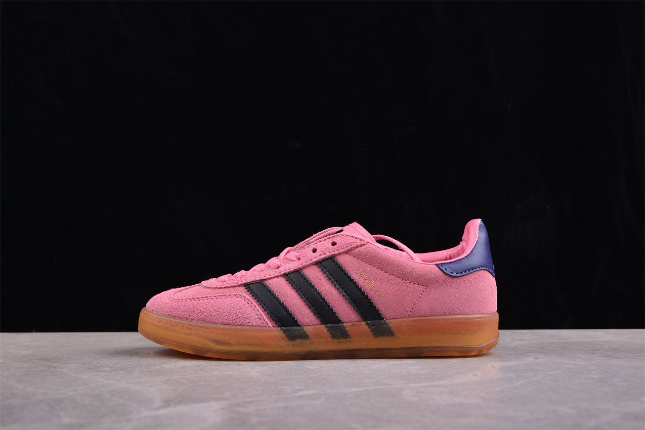 Ad Gazelle Indoor ID6964