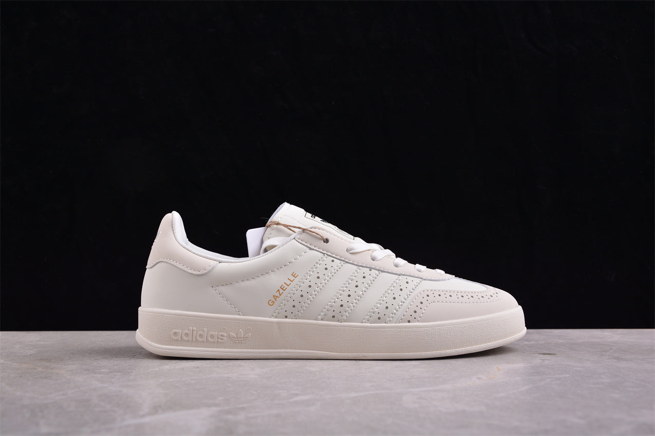 Ad Gazelle Indoor IE8407