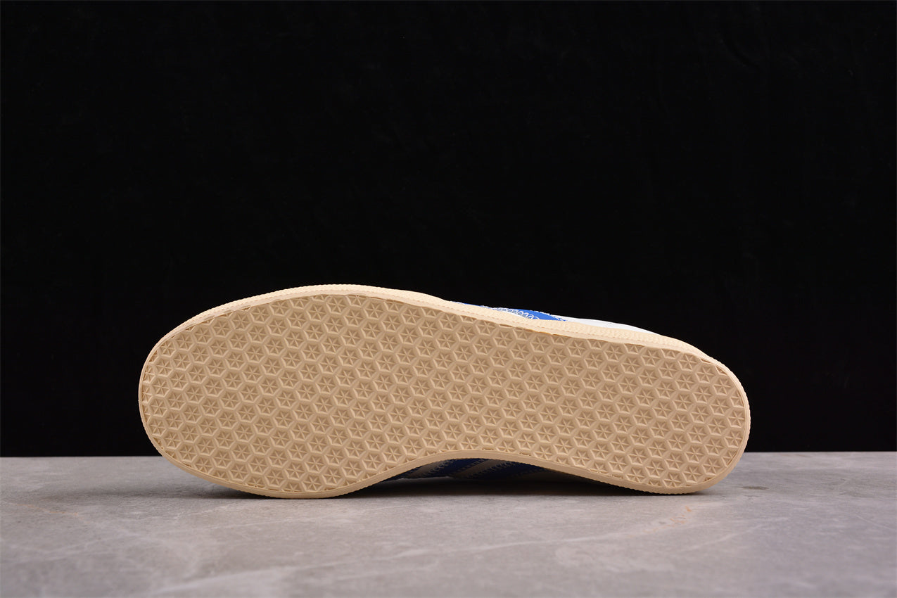 Ad Gazelle Indoor IF4599