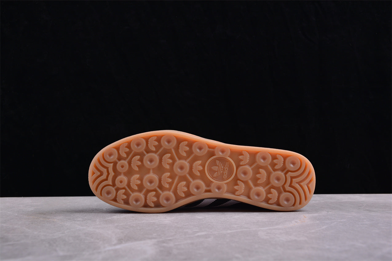 Ad Gazelle Indoor IF9642