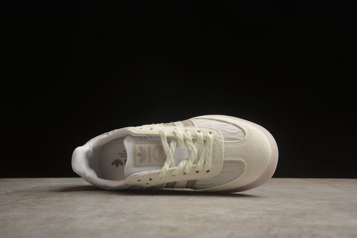 Ad Gazelle Indoor JP5674
