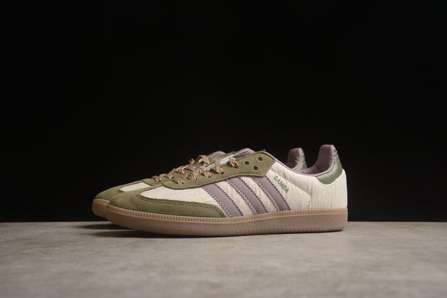Ad Gazelle Indoor JP5675