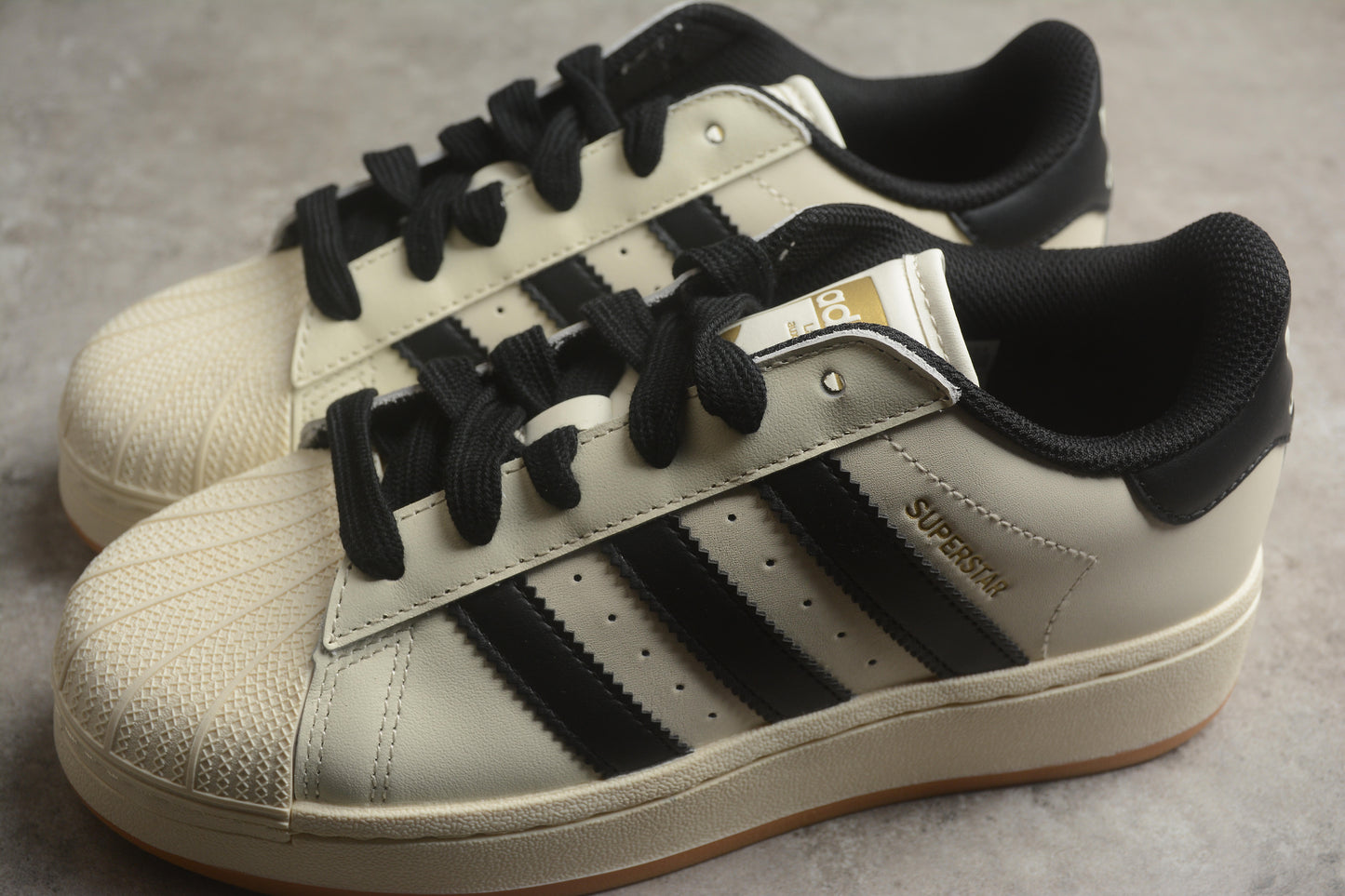 Ad Originals Superstar XLG ID5698
