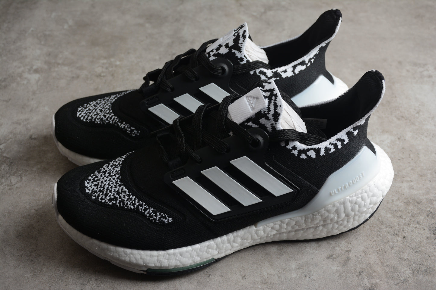 Ad Ultra Boost 22 Consortium GX8019