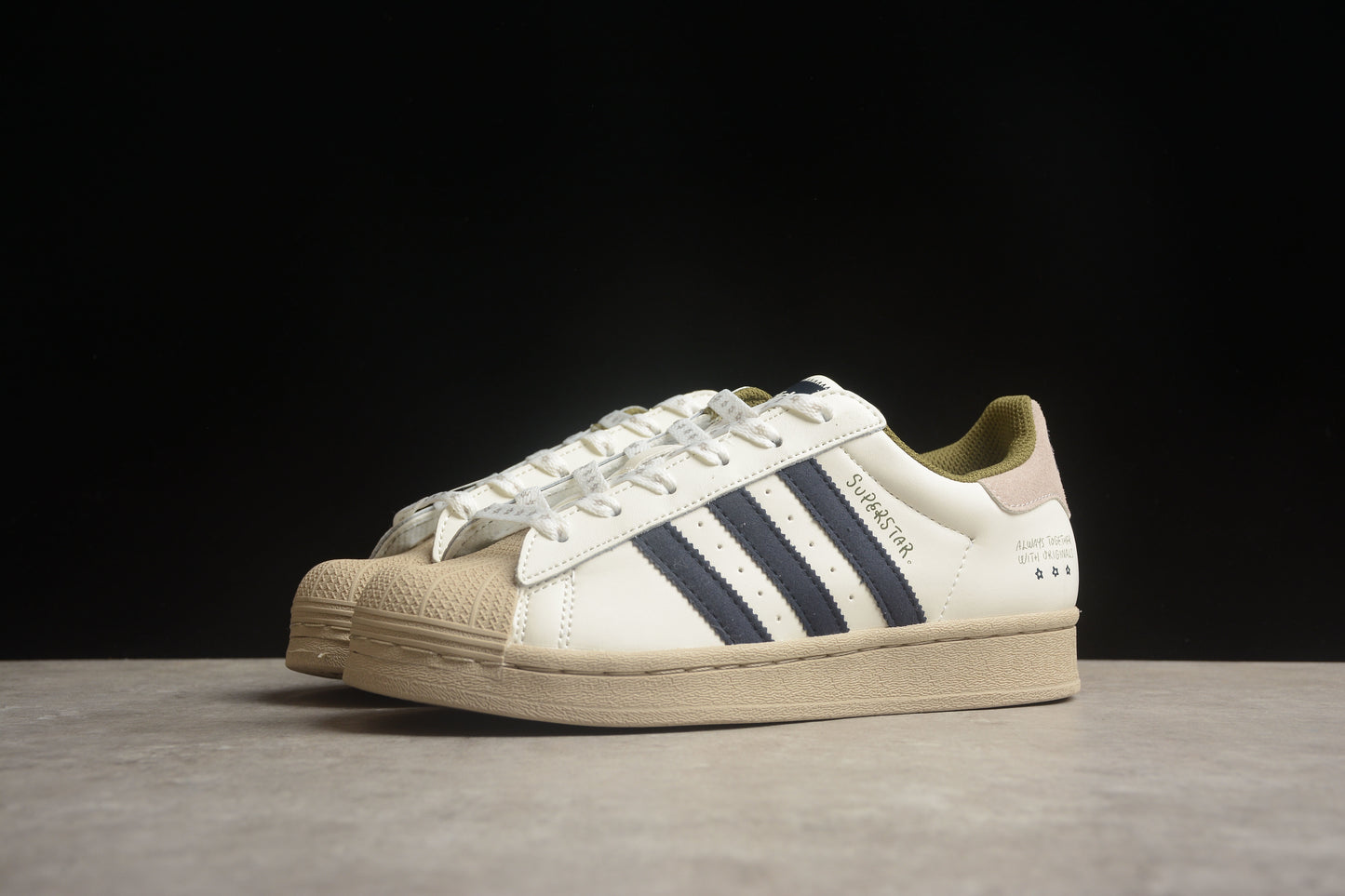 Adidas Originals SUPERSTAR W IG3852