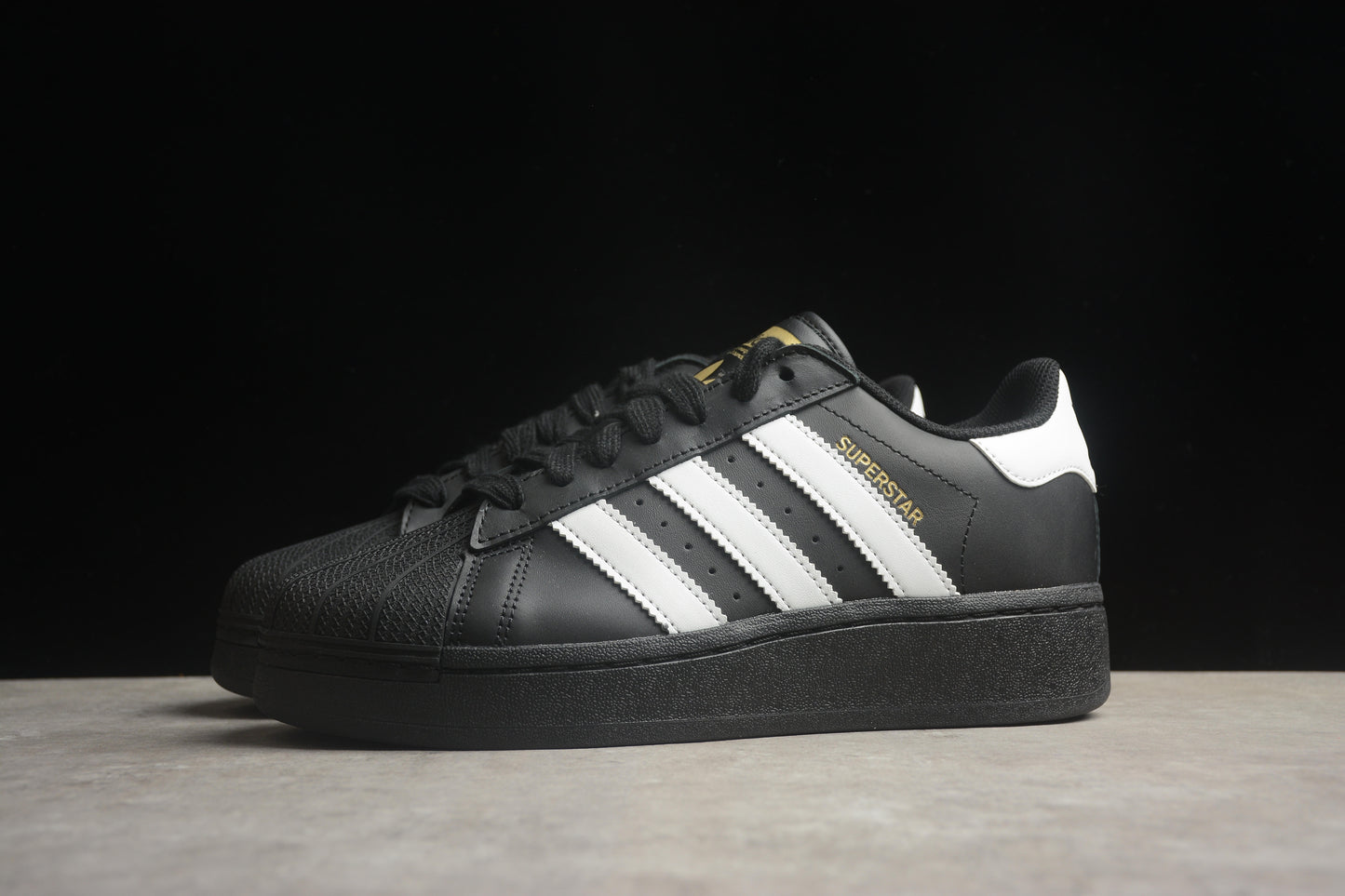 Adidas Originals Superstar XLG IG9777