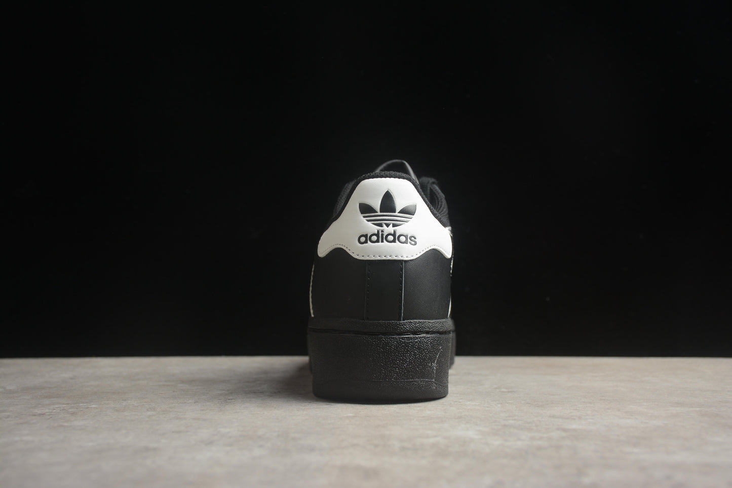 Adidas Originals Superstar XLG IG9777