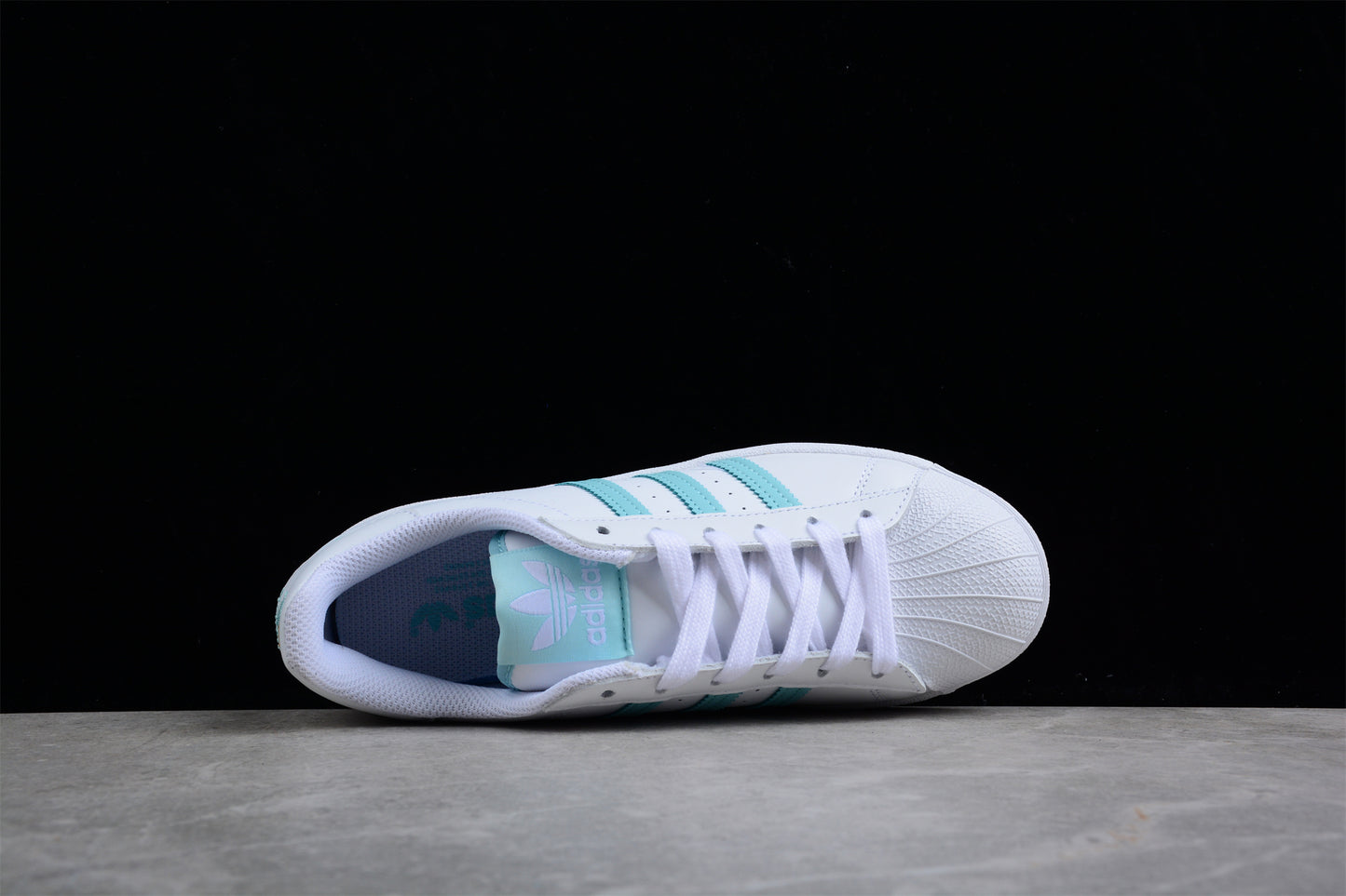 Adidas Superstar