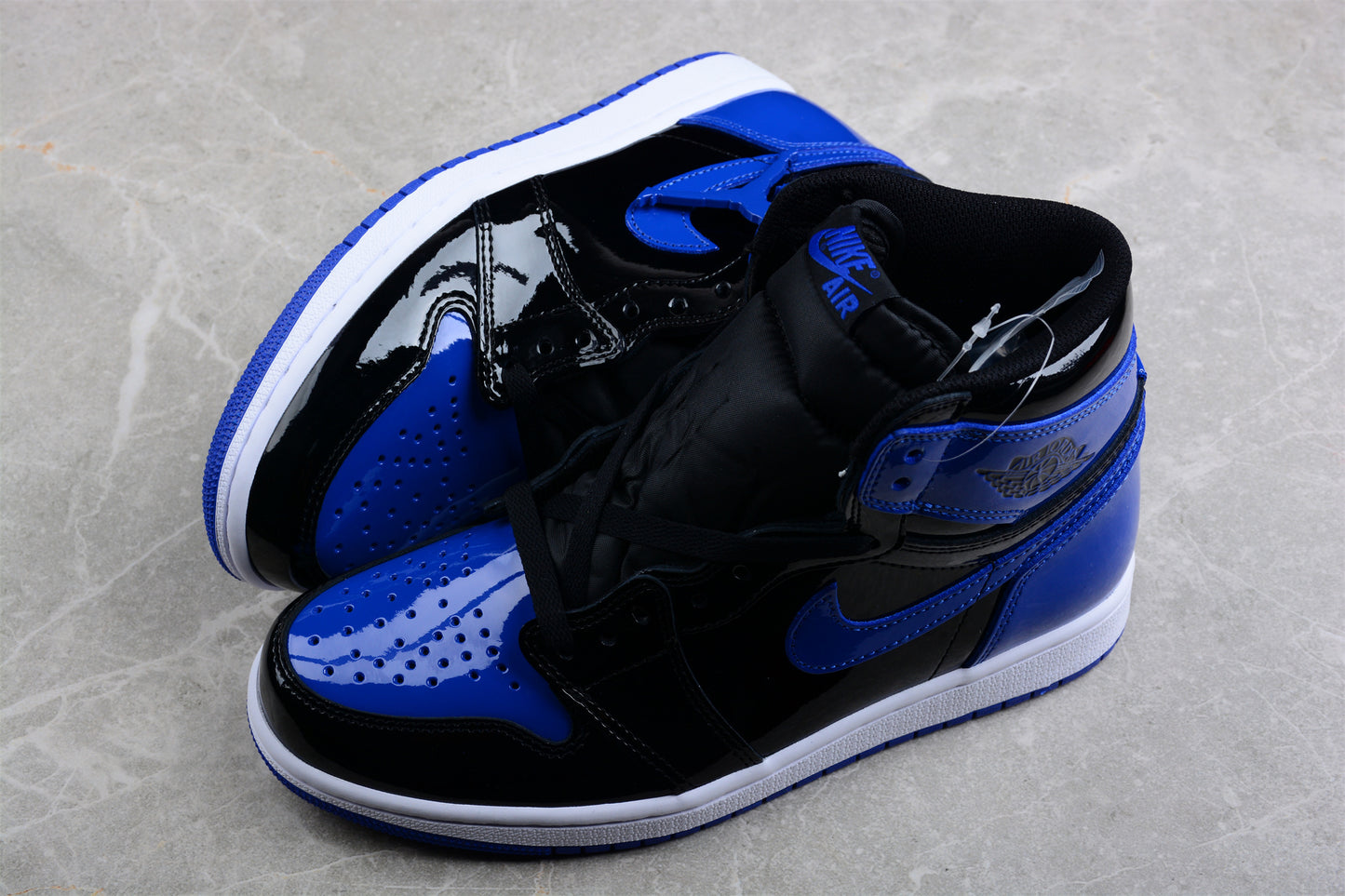 Ai Air Jordan 1 Retro High AJ1 "Hyper Royal" 555088-400
