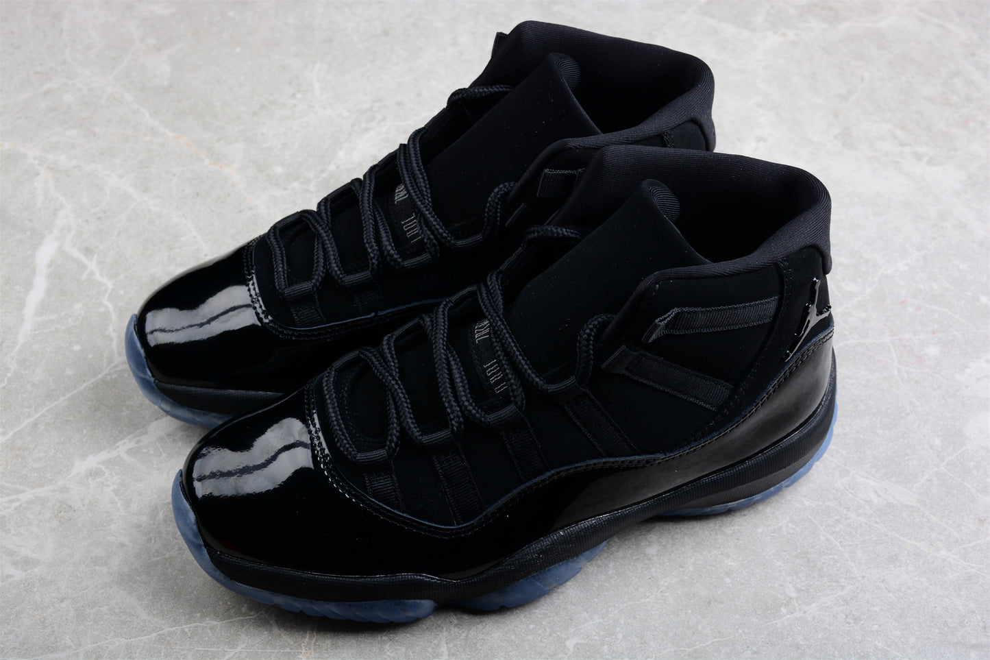 Air Jordan 11“Cap and Gown”AJ11 378037-005