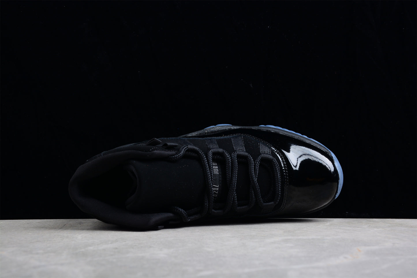 Air Jordan 11“Cap and Gown”AJ11 378037-005
