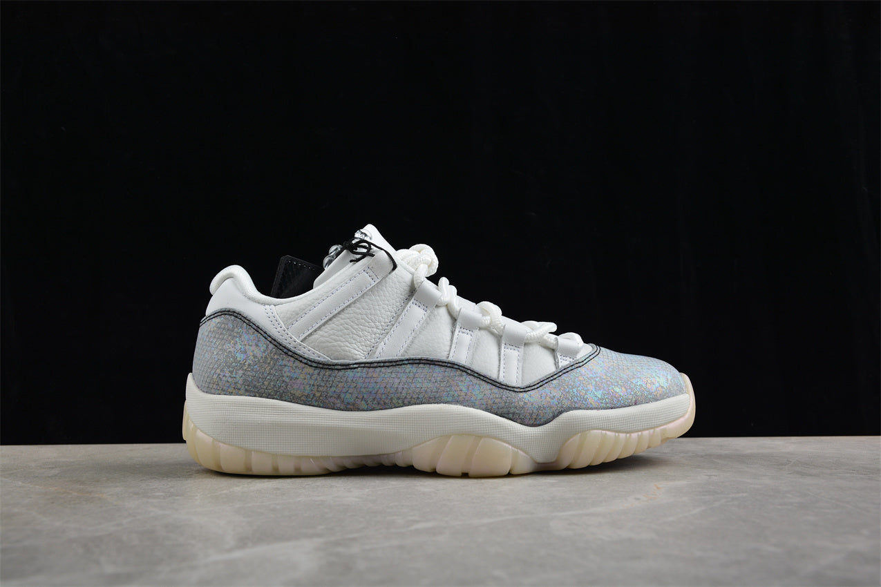 Air Jordan 11 Low "CNY" AJ11 HQ7000-001