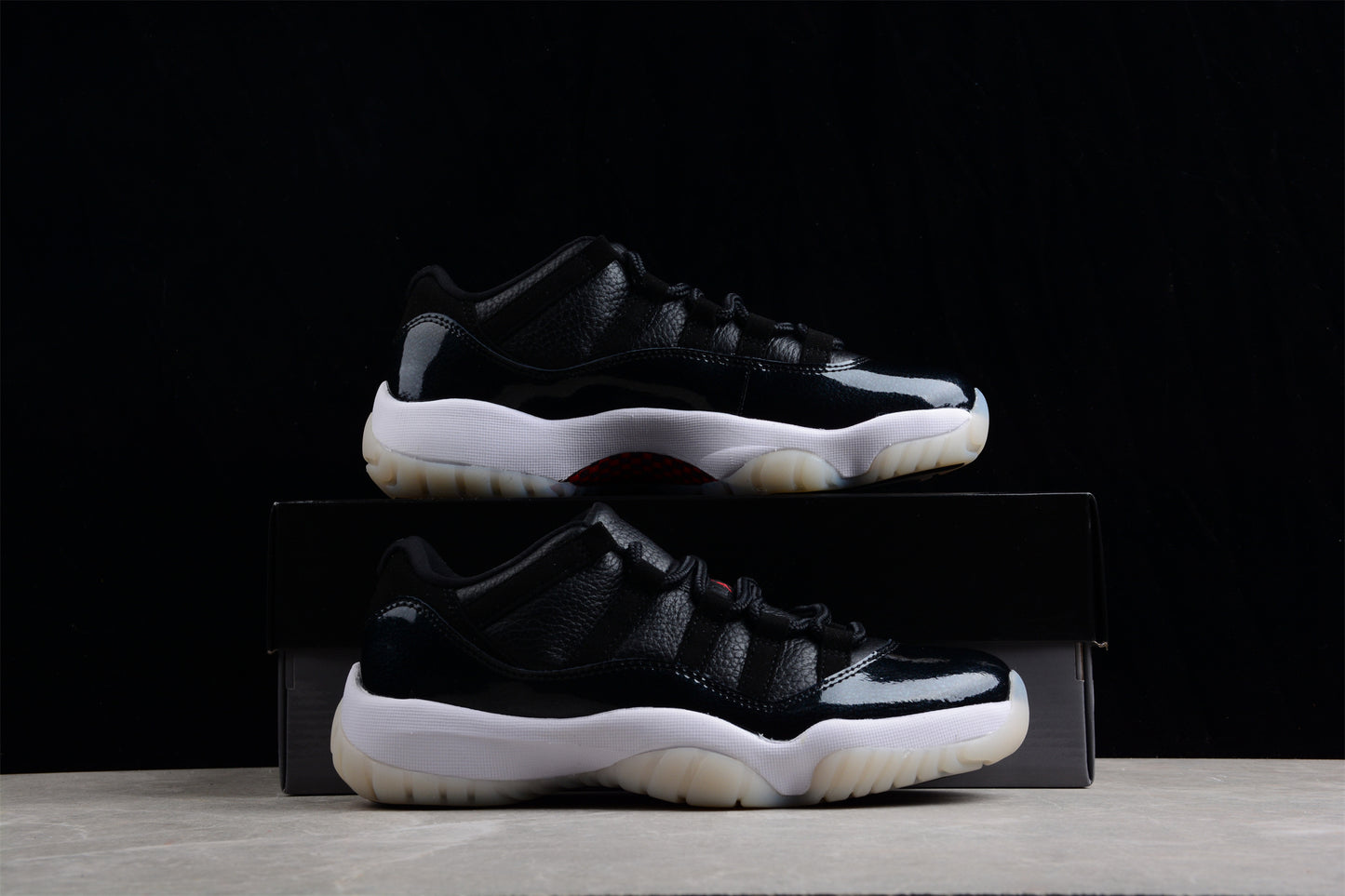 Air Jordan 11 Retro Low "72-10" AJ11 AV2187-001