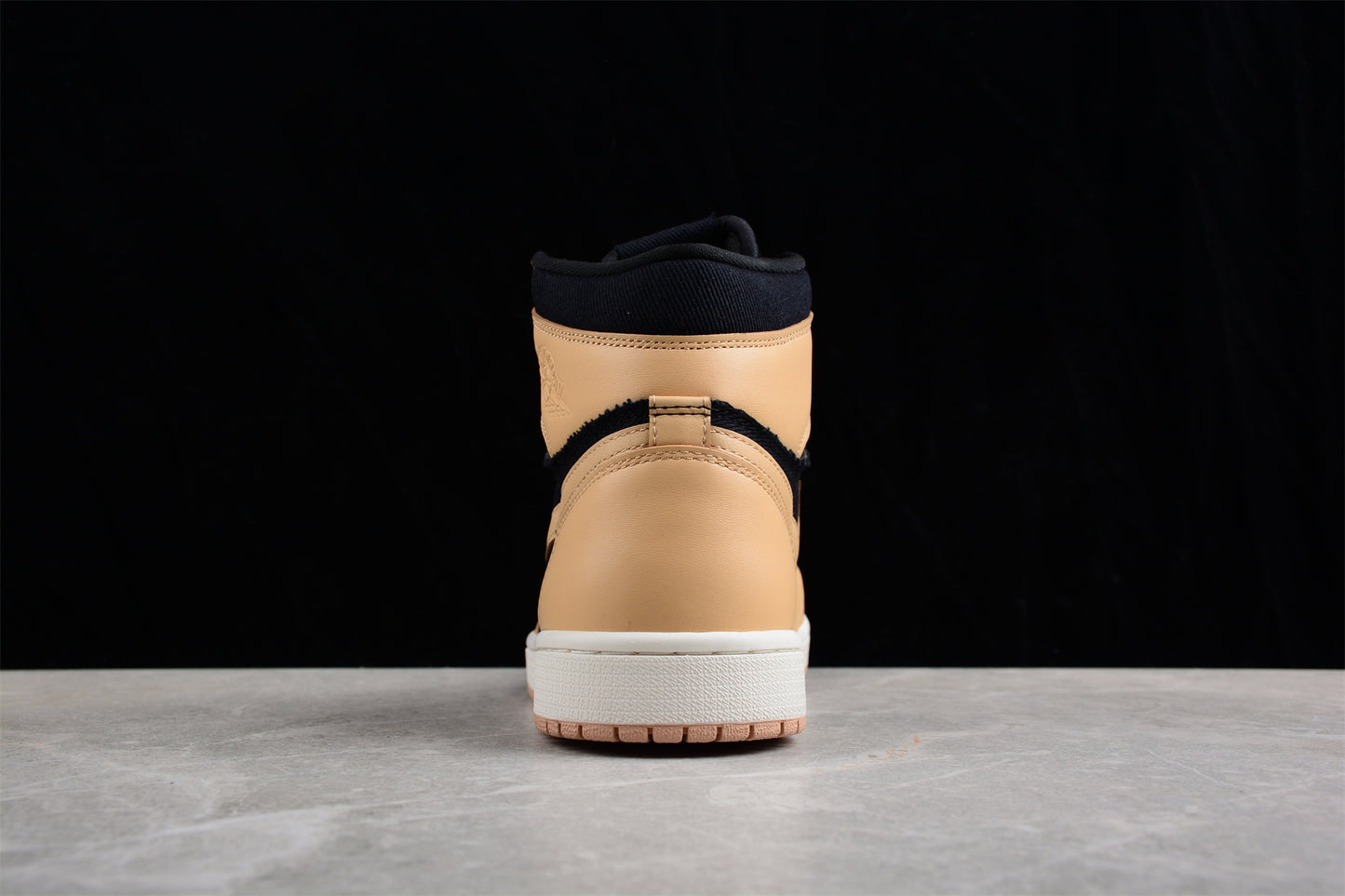 Air Jordan 1 "Heirloom" AJ1 555088-202