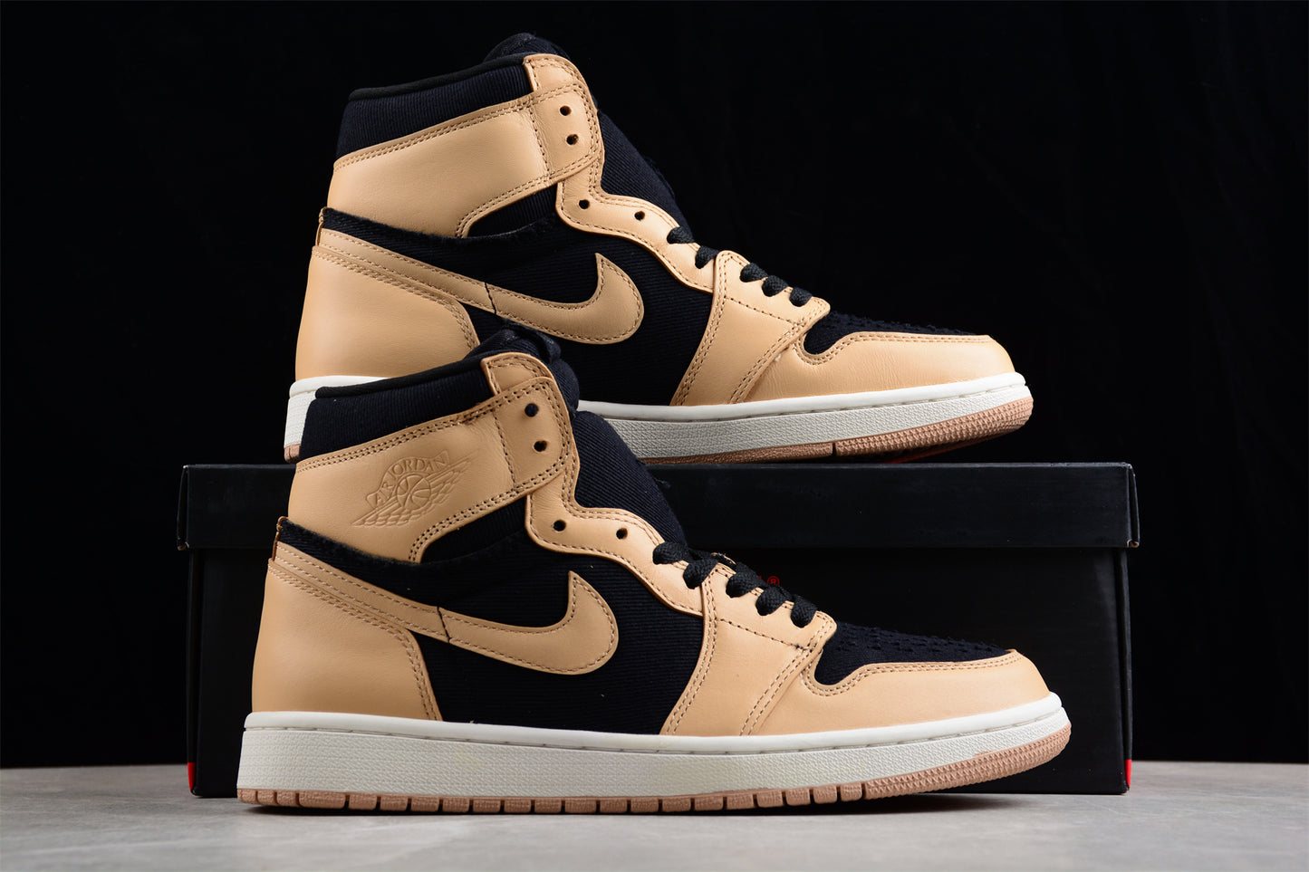 Air Jordan 1 "Heirloom" AJ1 555088-202